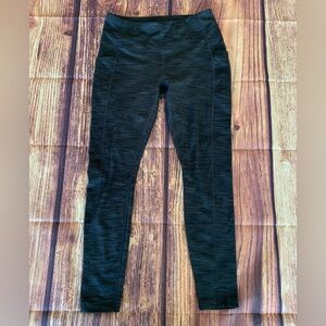 Mondetta Women's Mid Rise Performance and Luxury Gray Ankle Leggings Size: M